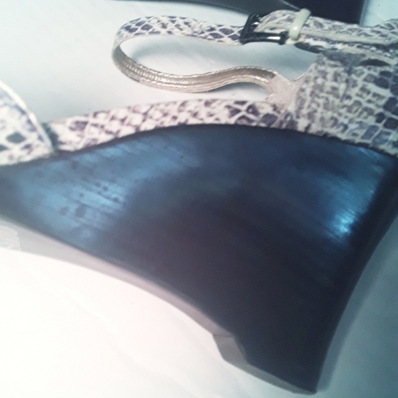 Franco Sarto Faux Snakeskin Wedged Sandals - Picture 14 of 16